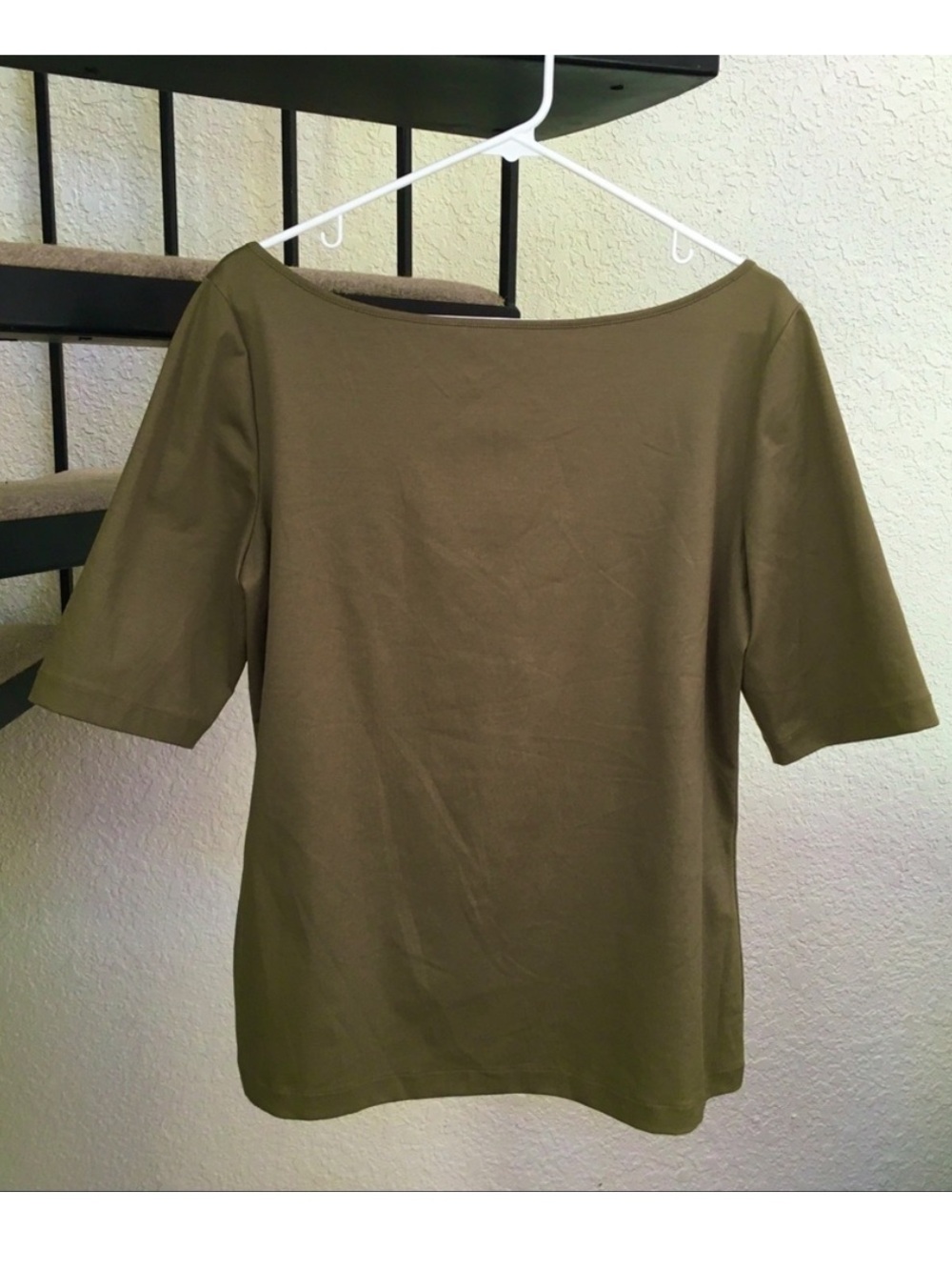 Lafayette 148 New York Olive Boat Neck
Green Tee Shirt in “Lilypad” - Picture 2 of 5